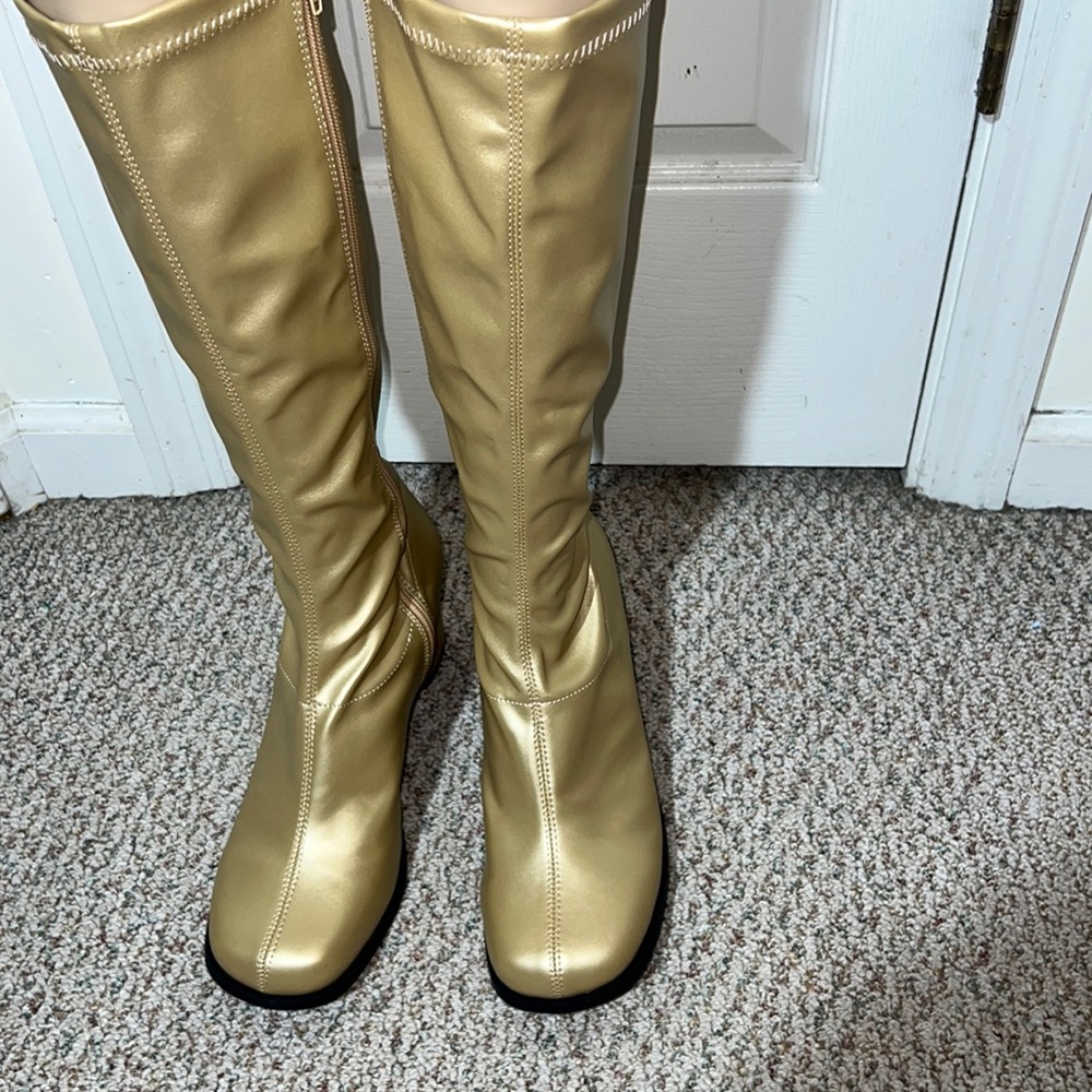TAISMA Go GO Boots size 13 gold nwt